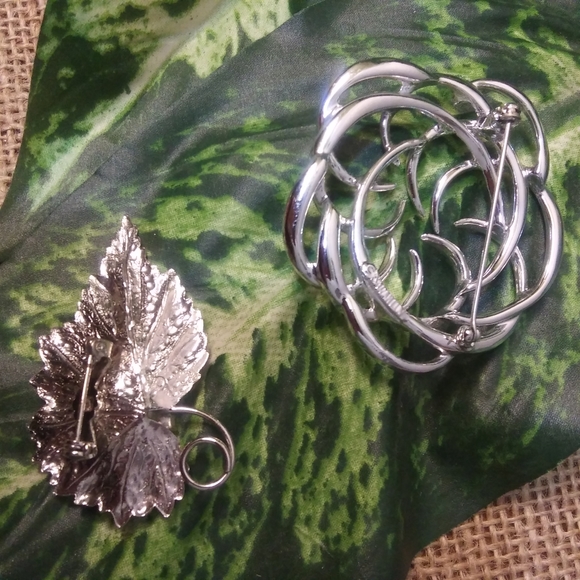 FINAL PRICE Vintage Brooches 2pc. - Picture 2 of 6